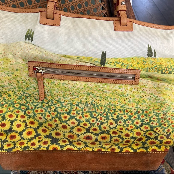 Dooney and Bourke Sunflower Fields Large Tote Bag - Picture 3 of 6